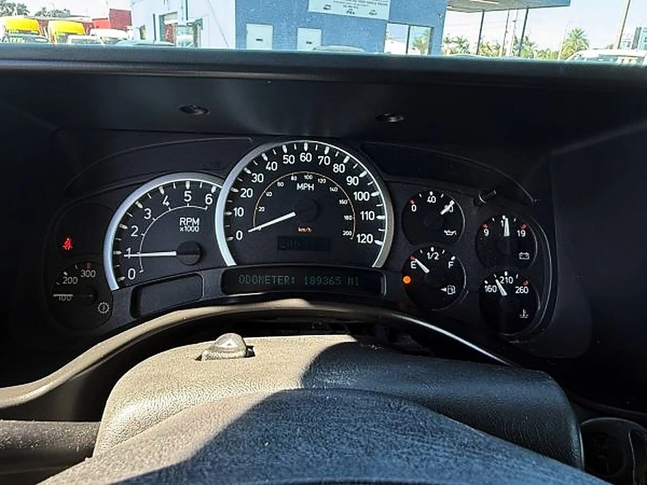 2005 Hummer Hummer H2 - Image 16 of 20