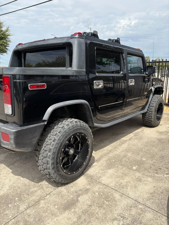 2005 Hummer Hummer H2 - Image 3 of 8