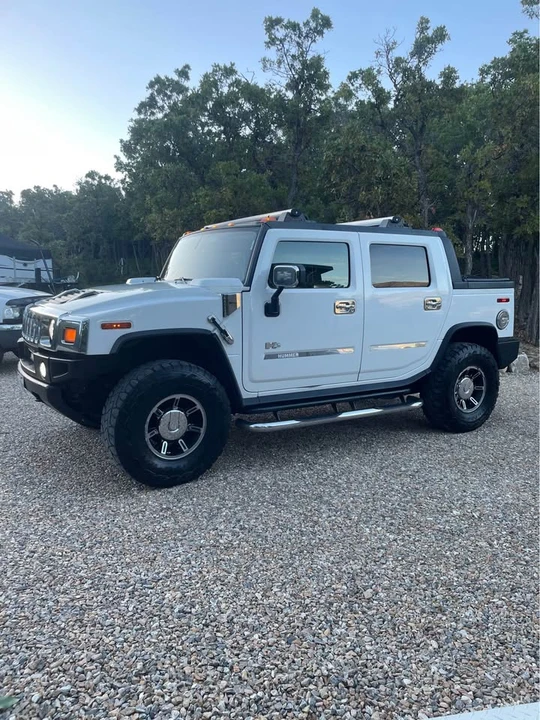 2005 Hummer Hummer H2 - Image 3 of 8