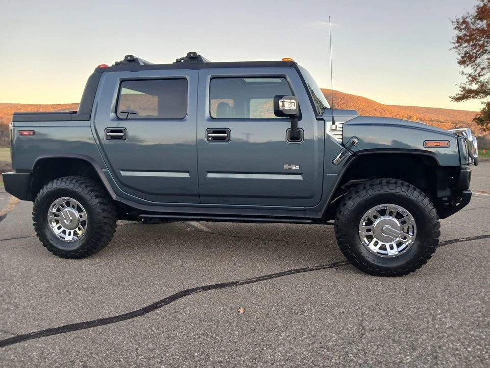 2005 Hummer Hummer H2 - Image 11 of 31
