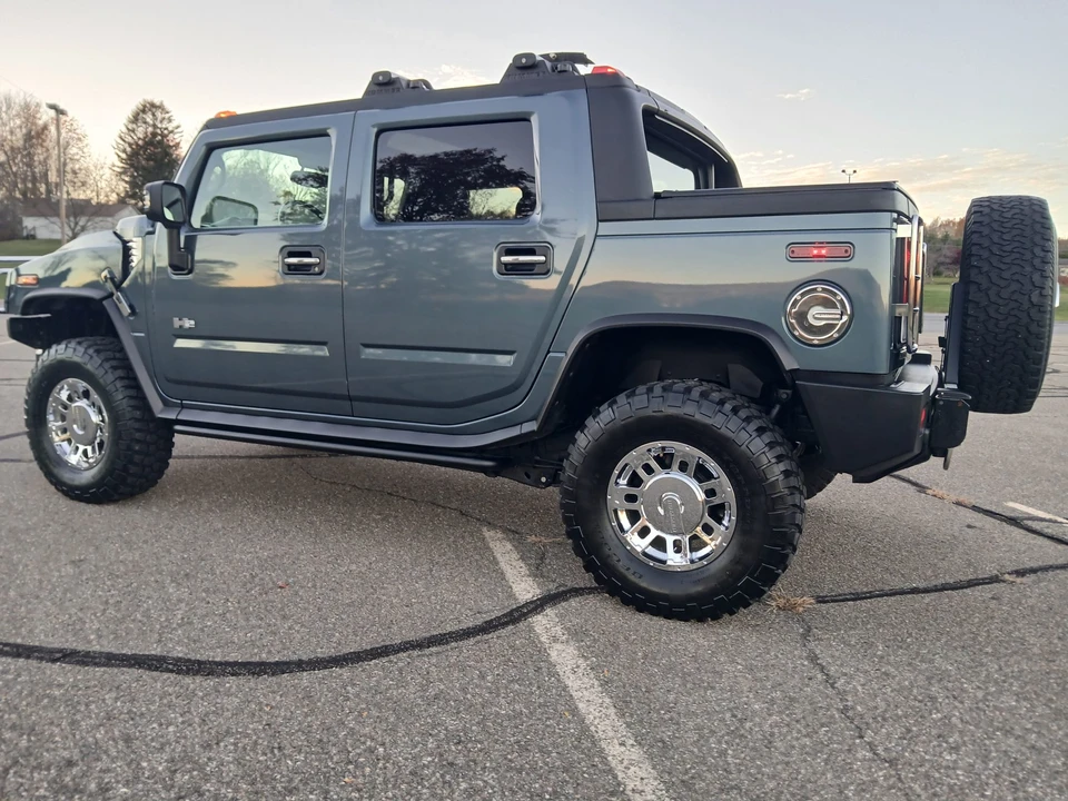 2005 Hummer Hummer H2 - Image 5 of 31
