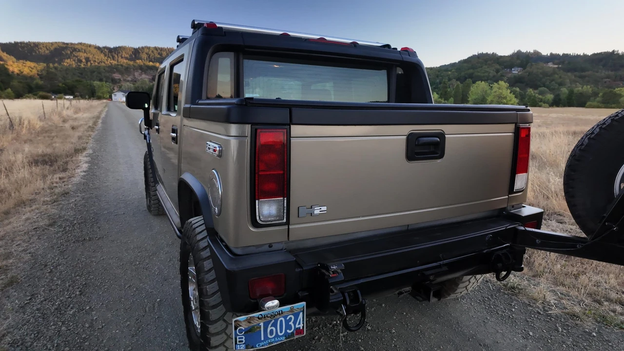 2005 Hummer Hummer H2 - Image 17 of 31