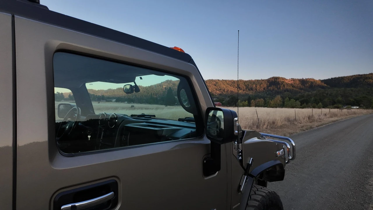 2005 Hummer Hummer H2 - Image 29 of 31