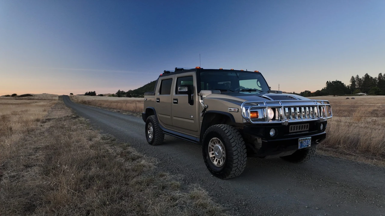 2005 Hummer Hummer H2 - Image 13 of 31
