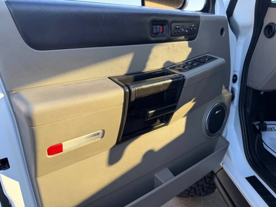 2005 Hummer Hummer H2 - Image 17 of 20