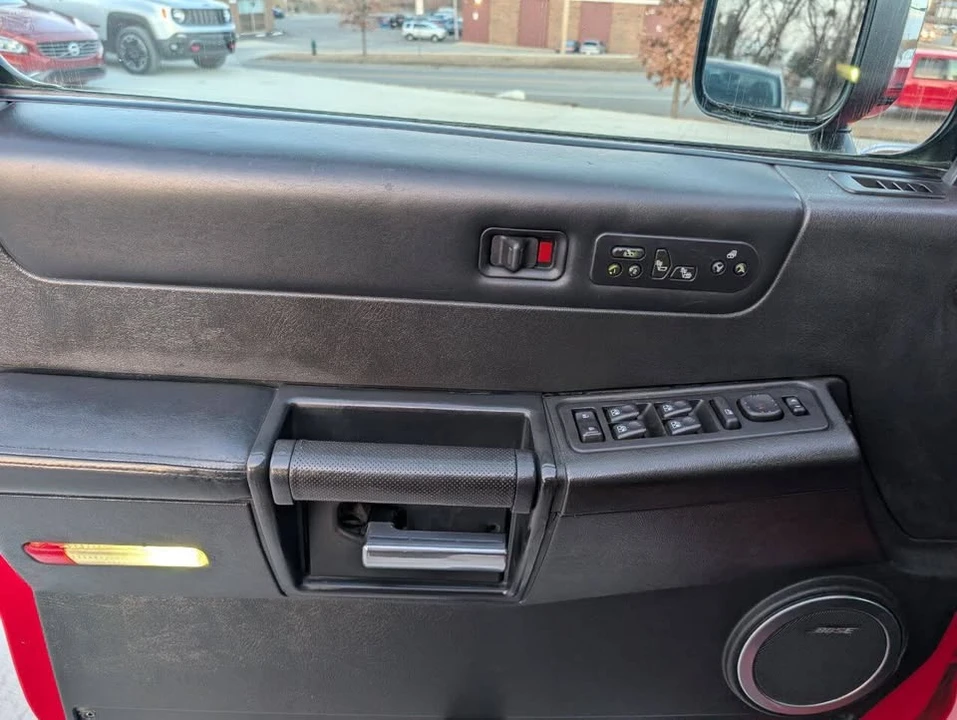 2005 Hummer Hummer H2 - Image 16 of 20