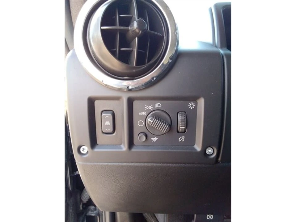 2005 Hummer Hummer H2 - Image 14 of 20