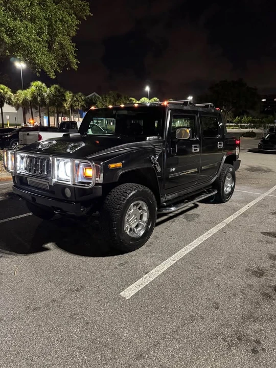 2005 Hummer Hummer H2 - Image 16 of 17