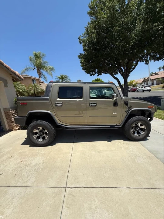 2005 Hummer Hummer H2 - Image 4 of 10