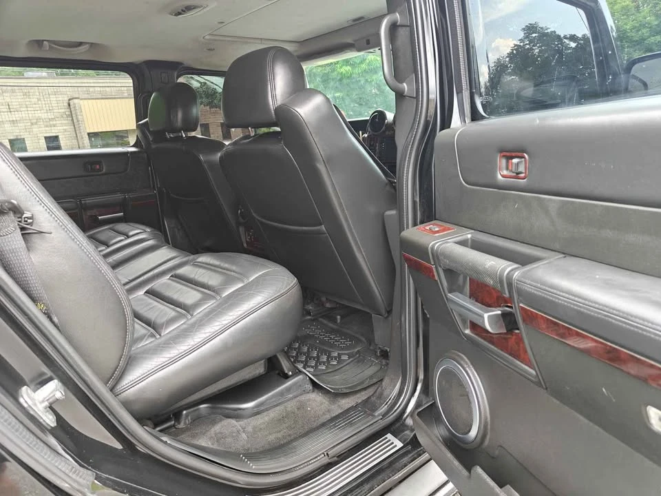 2005 Hummer Hummer H2 - Image 11 of 18