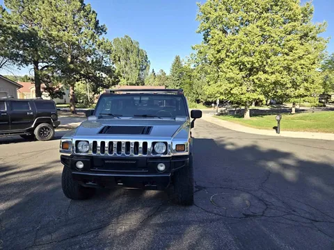 2005 Hummer H2 SUT Sport Utility Pickup 4D