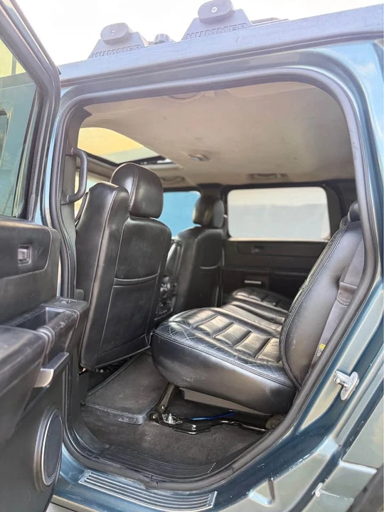 2005 Hummer Hummer H2 - Image 12 of 19