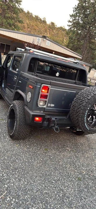 2005 Hummer Hummer H2 - Image 3 of 8