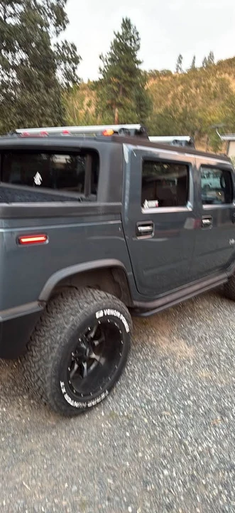2005 Hummer Hummer H2 - Image 4 of 8