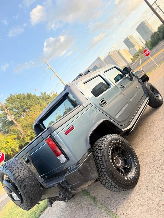 2005 Hummer Hummer H2 - Image 17 of 19