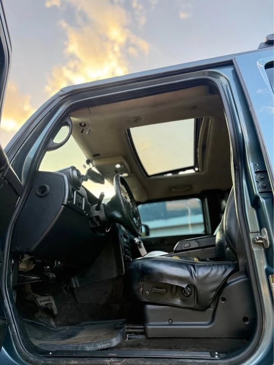 2005 Hummer Hummer H2 - Image 11 of 19