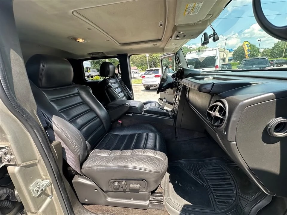 2005 Hummer Hummer H2 - Image 16 of 19