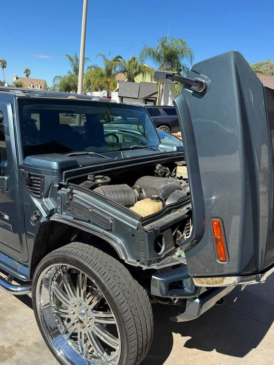 2005 Hummer Hummer H2 - Image 9 of 13