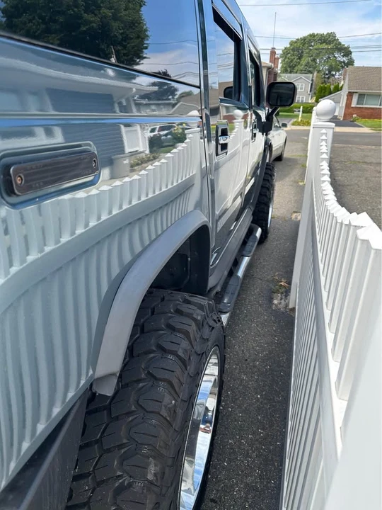 2005 Hummer Hummer H2 - Image 4 of 11