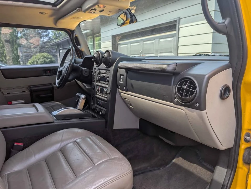 2005 Hummer Hummer H2 - Image 12 of 19
