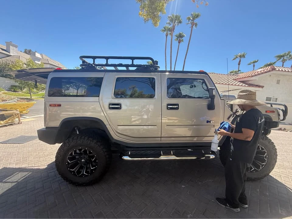 2005 Hummer Hummer H2 - Image 14 of 15