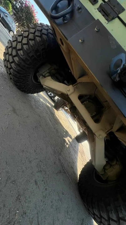 2005 Hummer HMMWV - Image 7 of 10