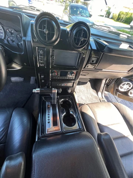 2005 Hummer Hummer H2 - Image 9 of 19