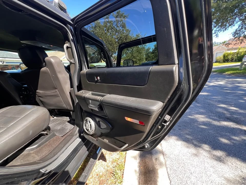 2005 Hummer Hummer H2 - Image 16 of 19