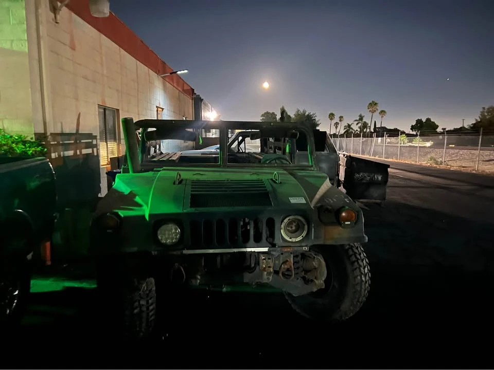2005 Hummer HMMWV - Image 10 of 11