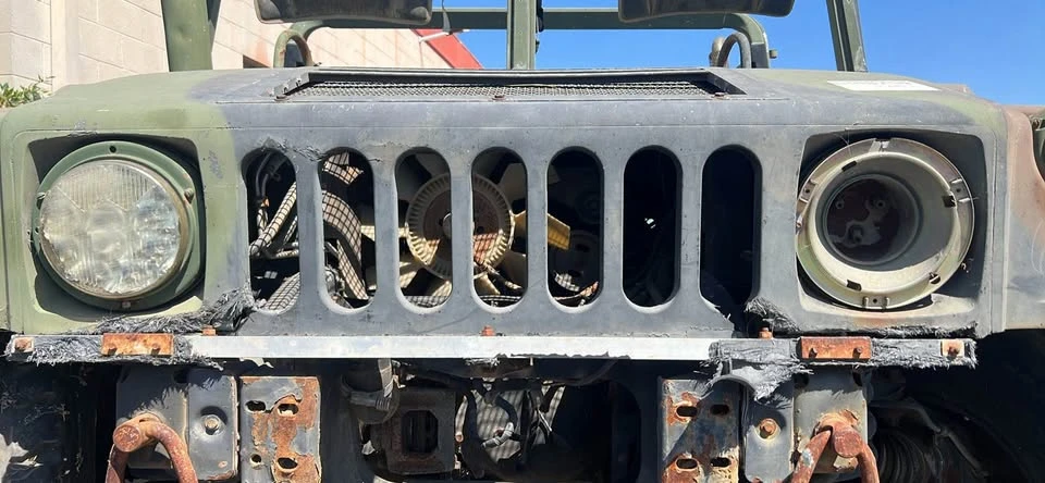 2005 Hummer HMMWV - Image 2 of 11