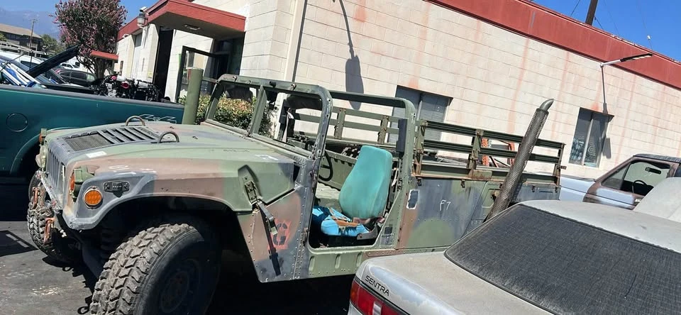 2005 Hummer HMMWV - Image 3 of 11