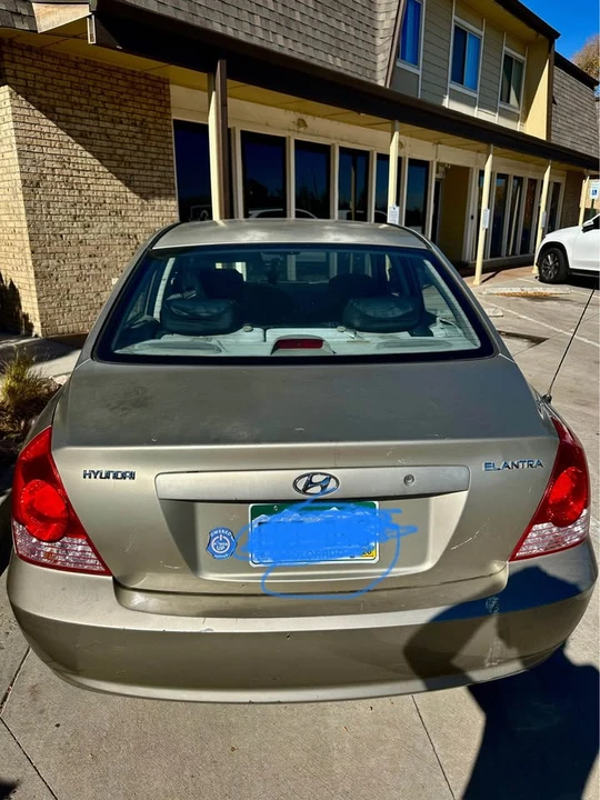 2005 Hyundai Elantra - Image 3 of 8