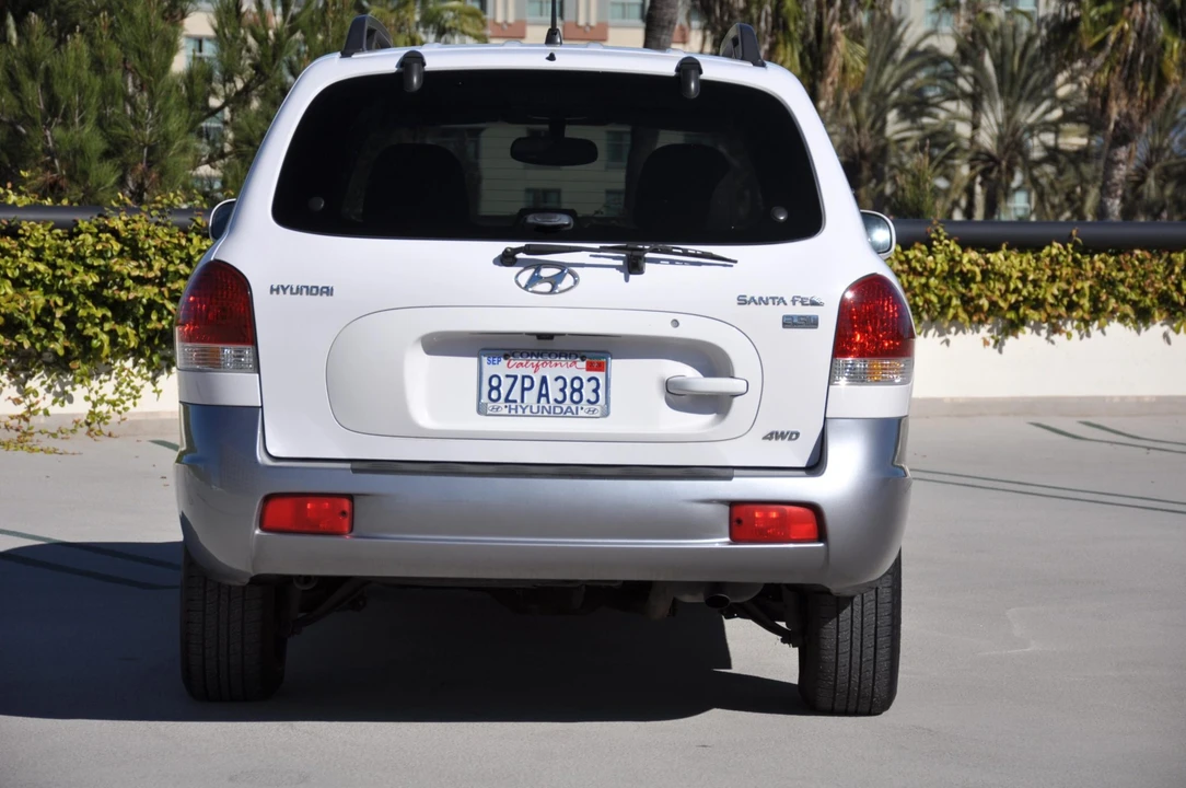 2005 Hyundai Santa Fe - Image 9 of 31