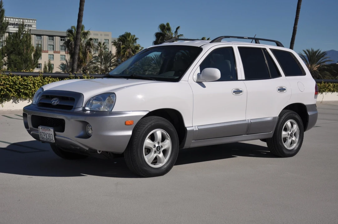 2005 Hyundai Santa Fe - Image 4 of 31