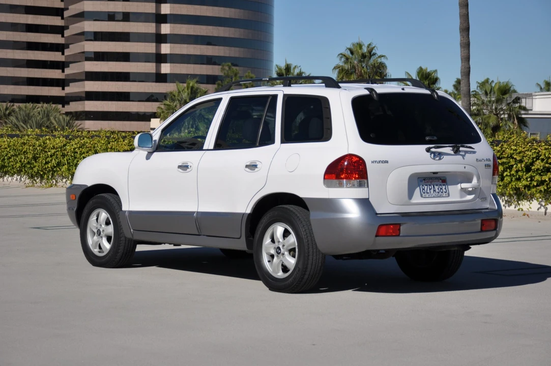 2005 Hyundai Santa Fe - Image 6 of 31