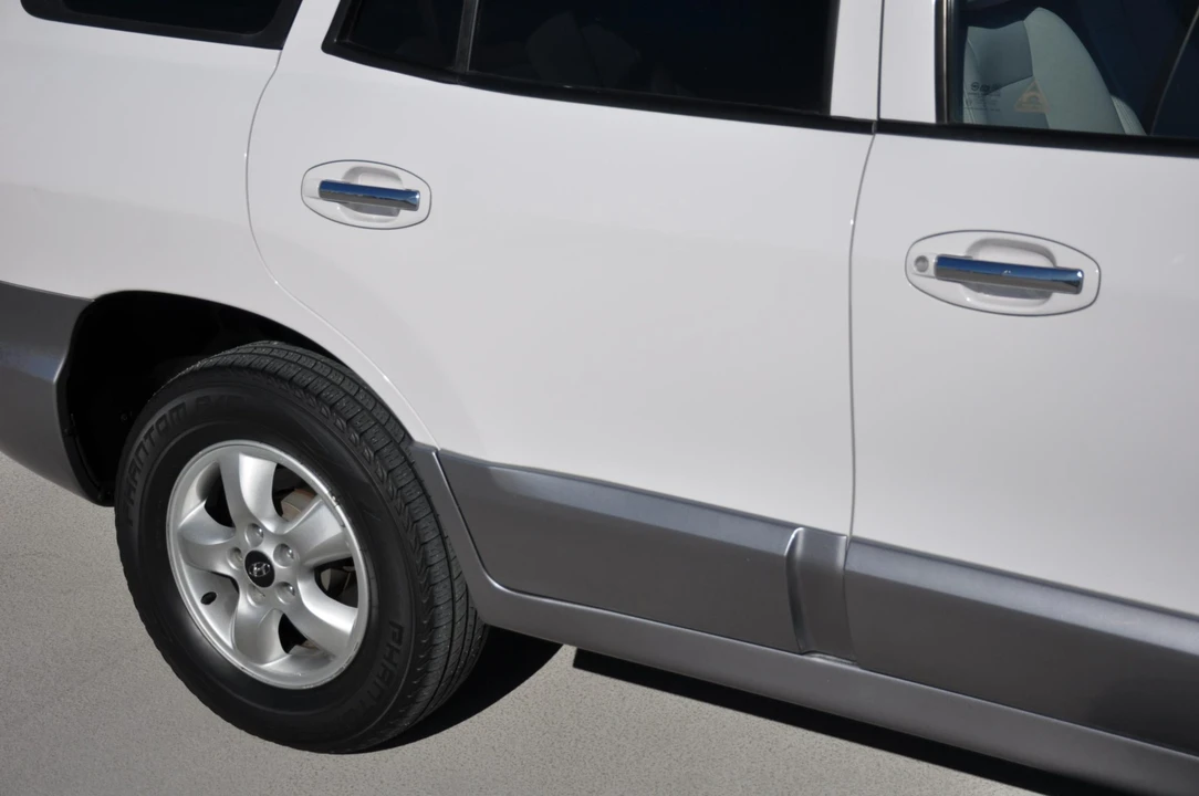 2005 Hyundai Santa Fe - Image 27 of 31