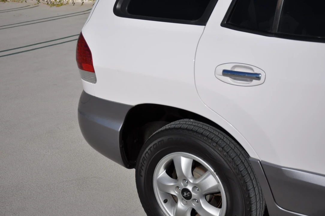 2005 Hyundai Santa Fe - Image 26 of 31