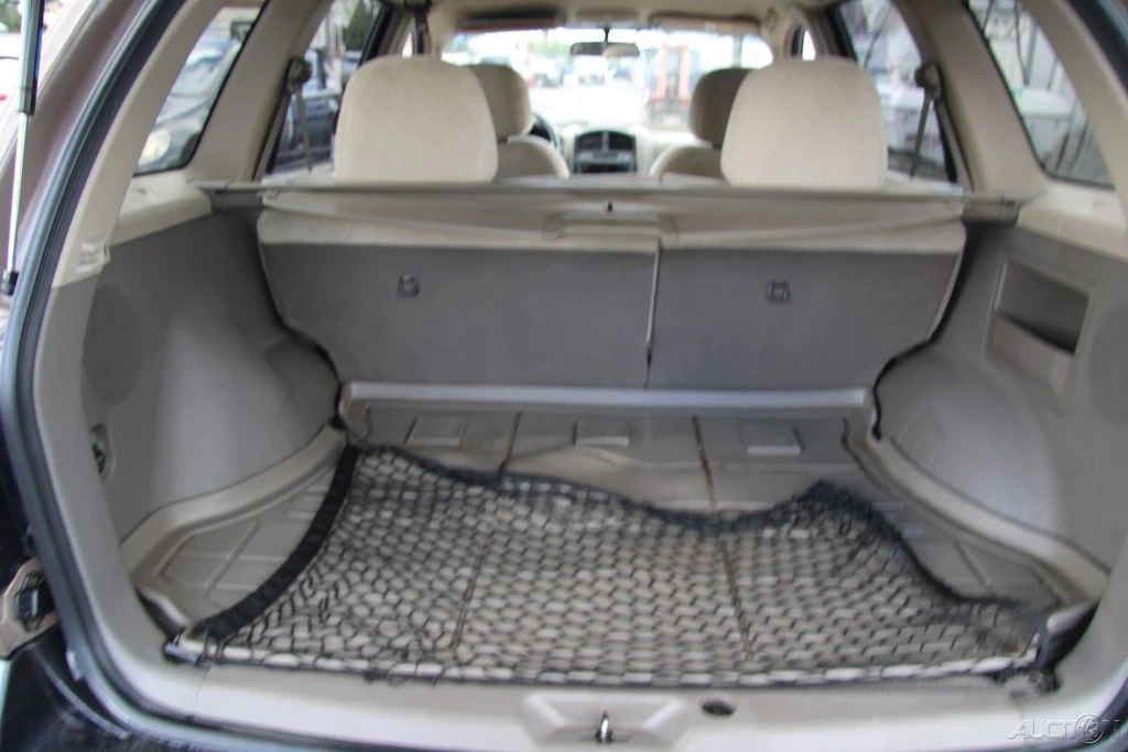 2005 Hyundai Santa Fe - Image 20 of 21