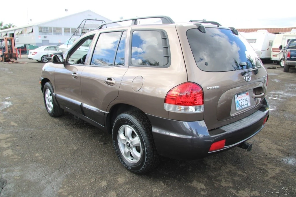 2005 Hyundai Santa Fe - Image 4 of 21