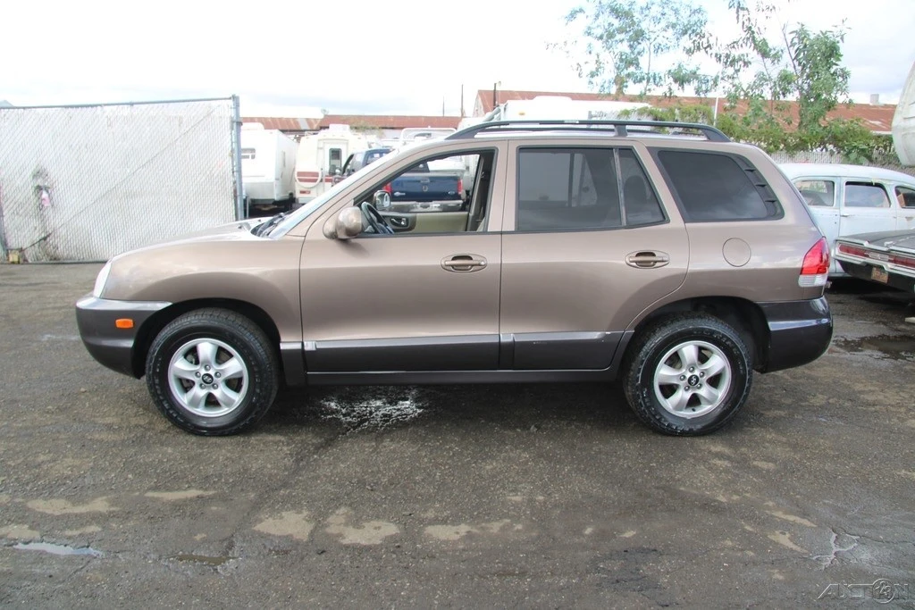 2005 Hyundai Santa Fe - Image 3 of 21