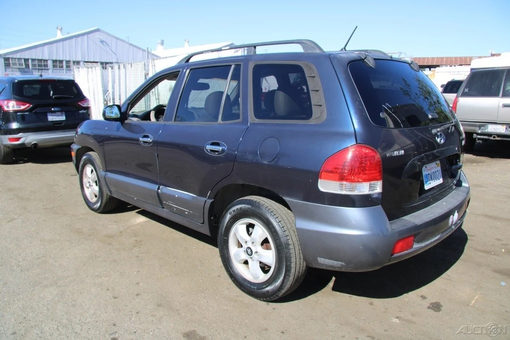 2005 Hyundai Santa Fe - Image 4 of 21