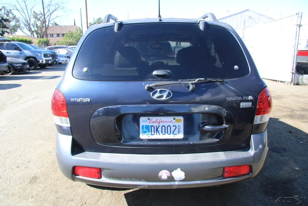 2005 Hyundai Santa Fe - Image 5 of 21
