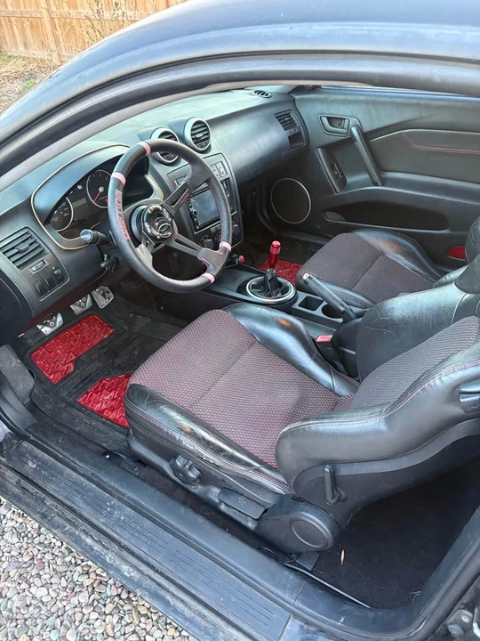 2005 Hyundai Tiburon - Image 4 of 11