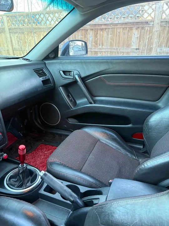 2005 Hyundai Tiburon - Image 6 of 11