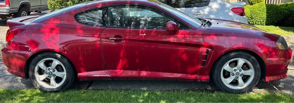 2005 Hyundai Tiburon - Image 2 of 17