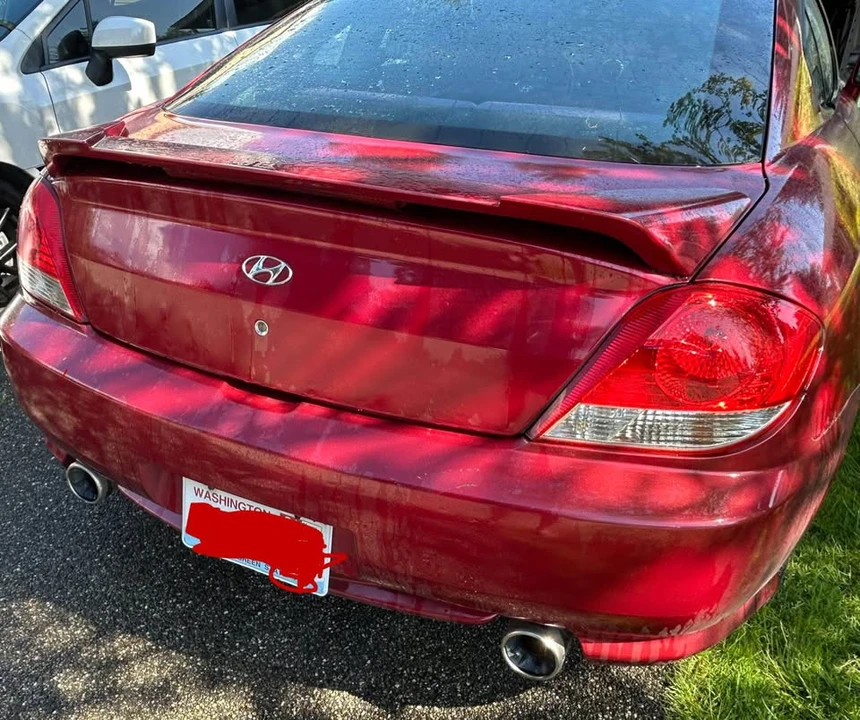 2005 Hyundai Tiburon - Image 16 of 17