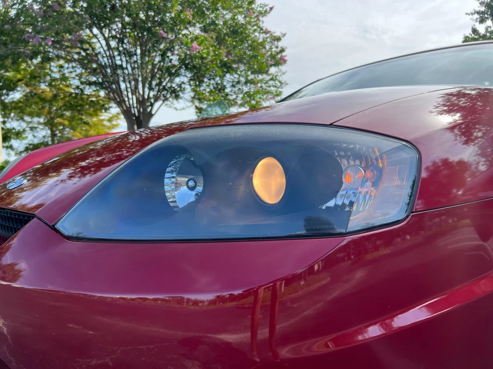 2005 Hyundai Tiburon - Image 29 of 31
