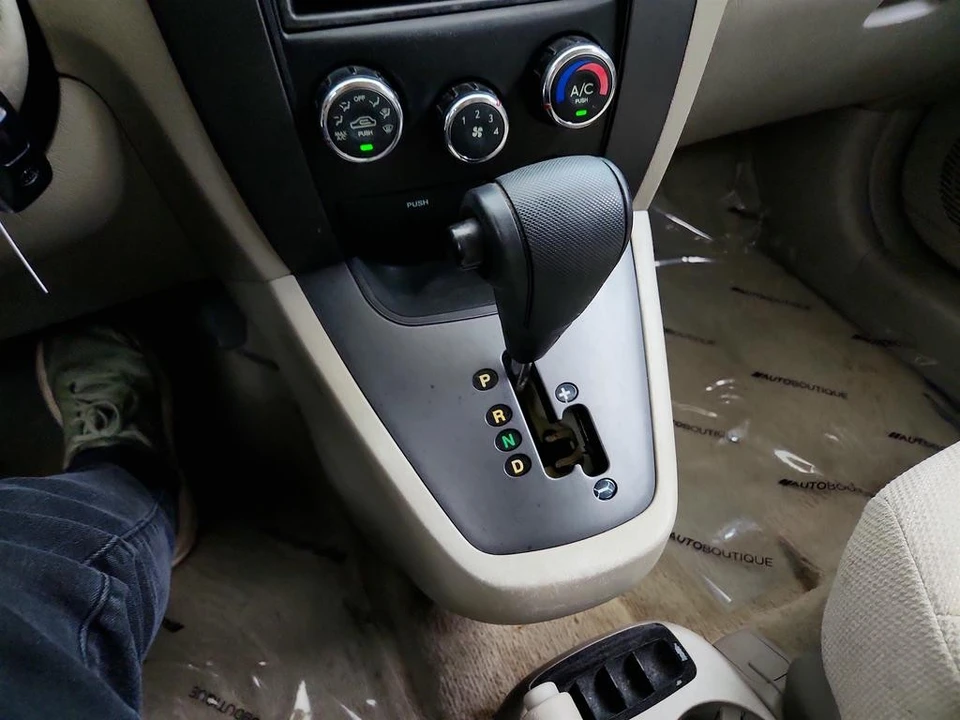 2005 Hyundai Tucson - Image 17 of 21