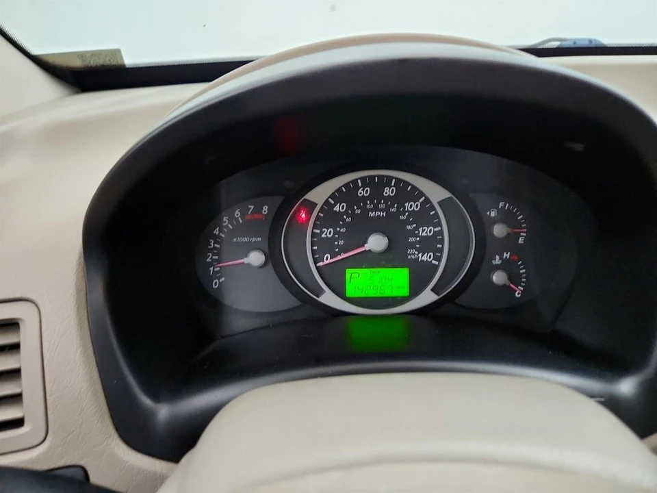 2005 Hyundai Tucson - Image 15 of 21