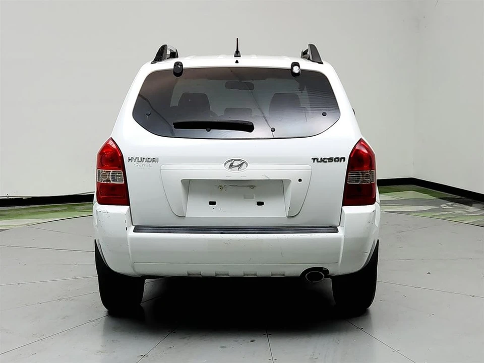 2005 Hyundai Tucson - Image 6 of 21